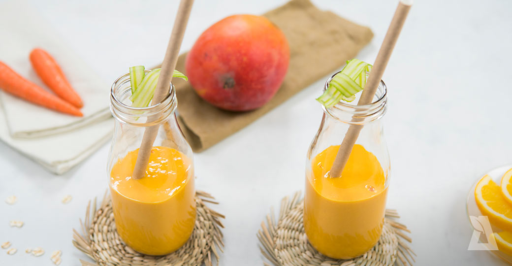 Smoothie de zanahoria, mango, naranja y avena