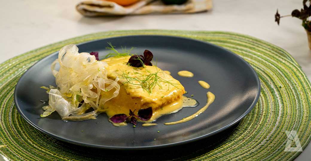 Salmón a la plancha con salsa de naranja 