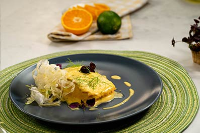 Salmón a la plancha con salsa de naranja 