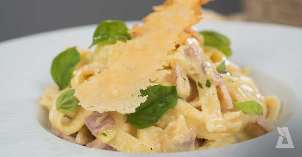 Tagliatelle amb salsa carbonara original