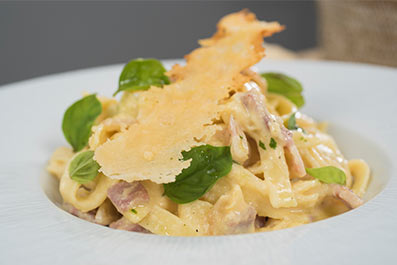 Tagliatelle con salsa carbonara original